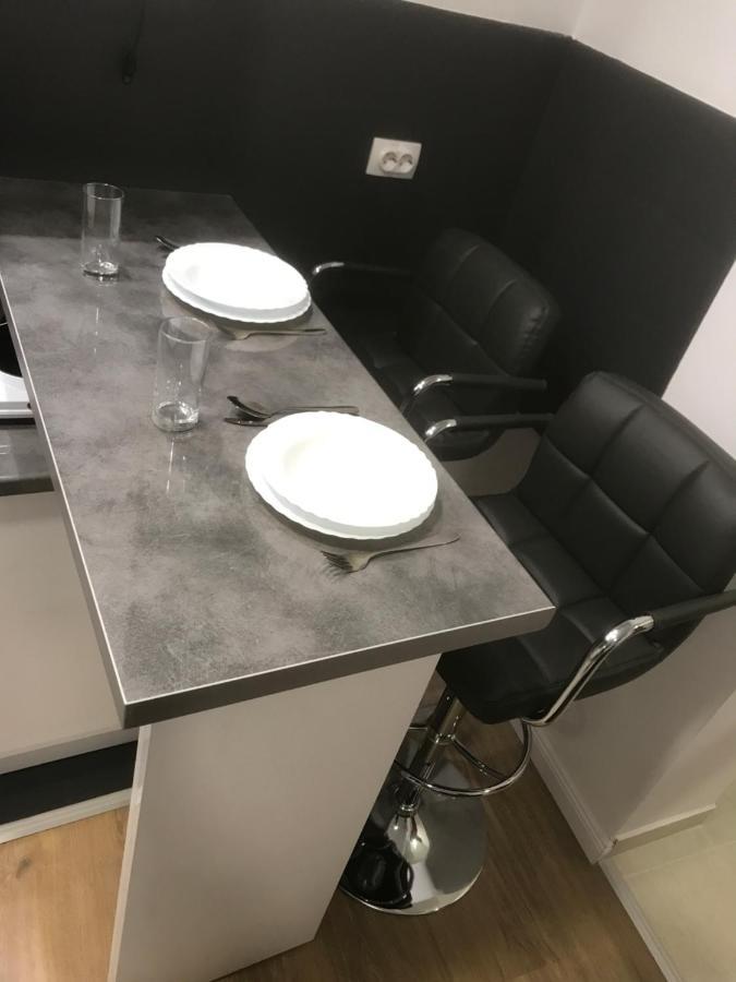 Kristina Apartman Free Parking Нови-Сад Экстерьер фото