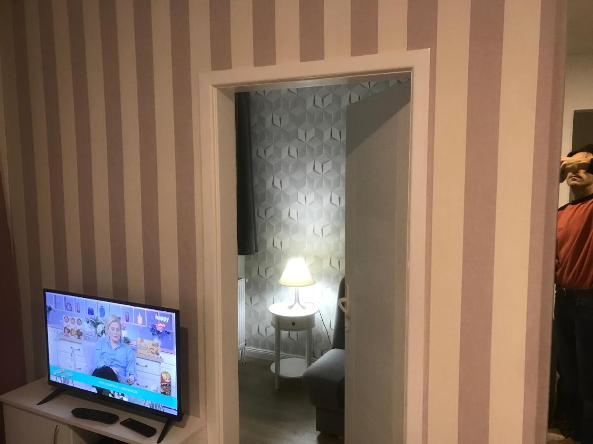 Kristina Apartman Free Parking Нови-Сад Экстерьер фото