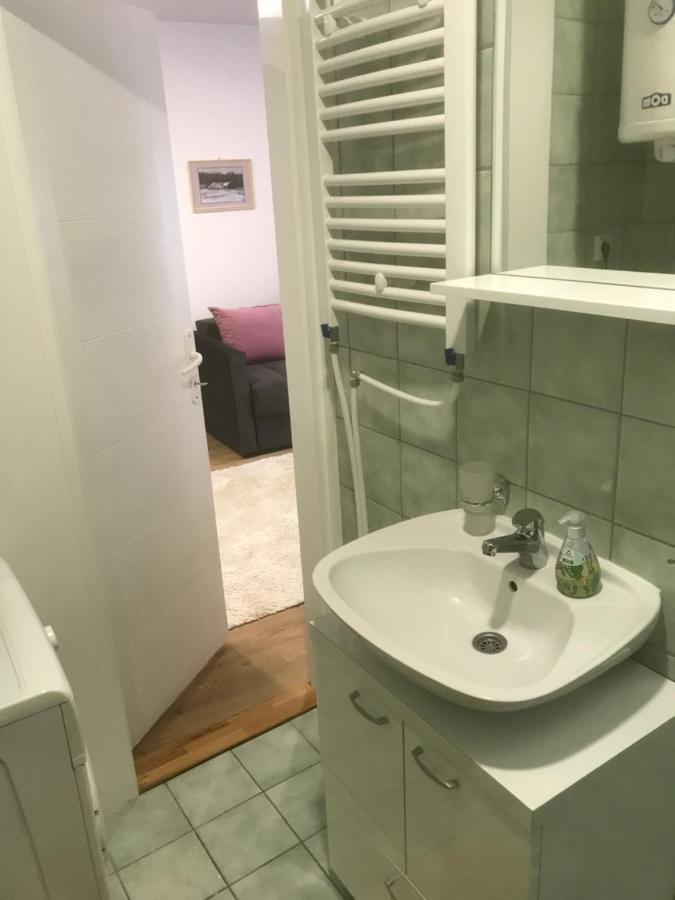 Kristina Apartman Free Parking Нови-Сад Экстерьер фото