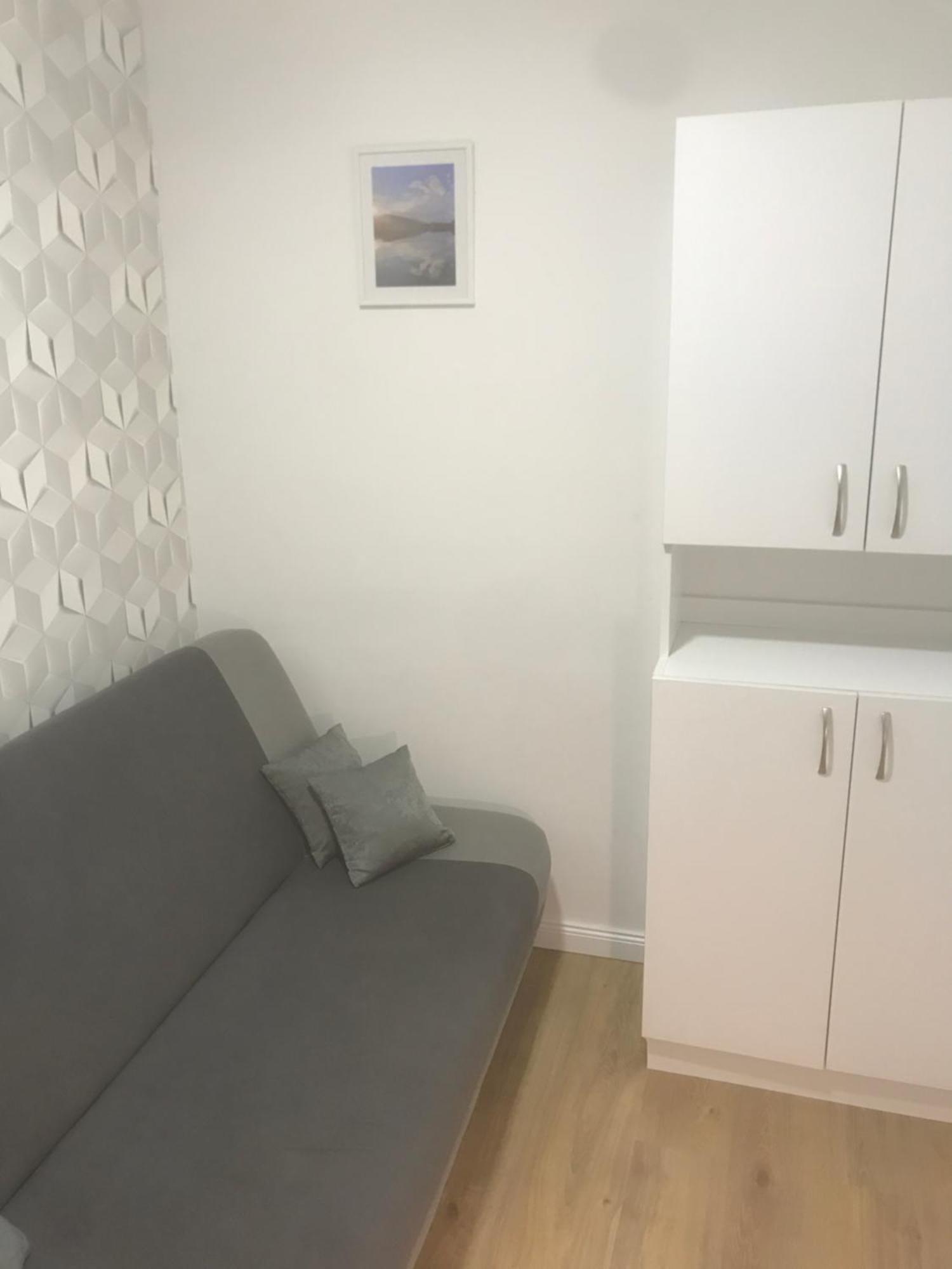 Kristina Apartman Free Parking Нови-Сад Экстерьер фото